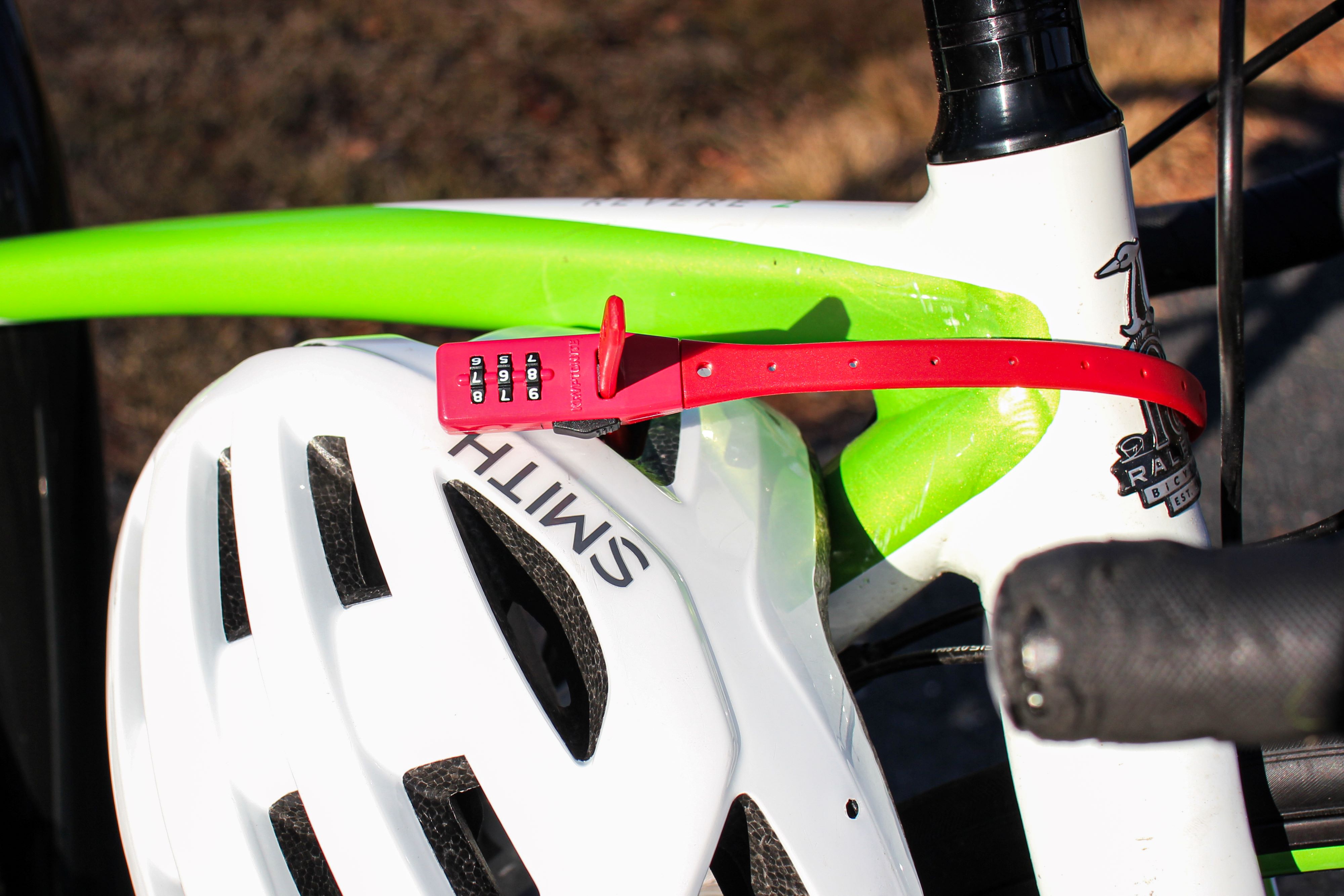 zip tie lock lifestyle
