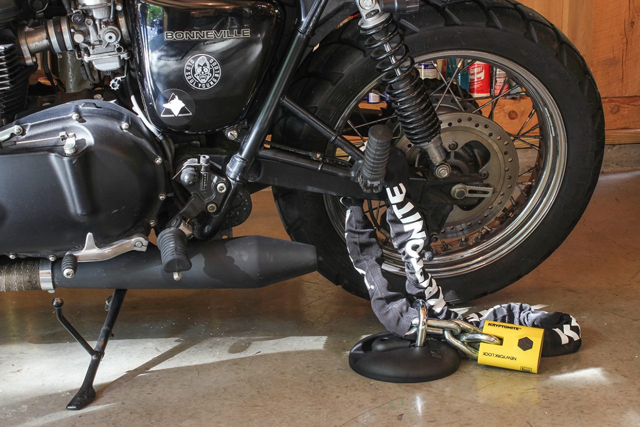 Motorbike u lock clearance